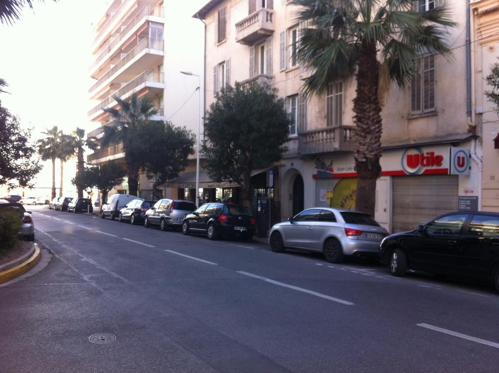 Amiral Courbet Apartment Juan-les-Pins Pokój zdjęcie